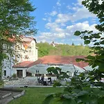 Ξενοδοχείο Uniqhotel 3*