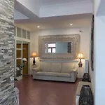 Ξενοδοχείο Uniqhotel 3*