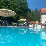 Uniqhotel 3*