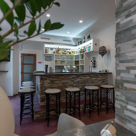 Uniqhotel Ξενοδοχείο