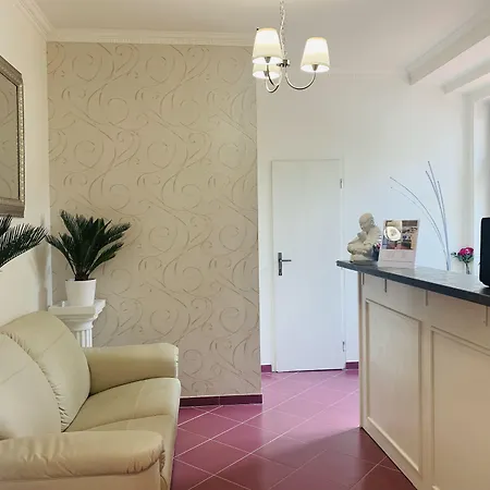 Hotel Uniqhotel Cesky Sternberk